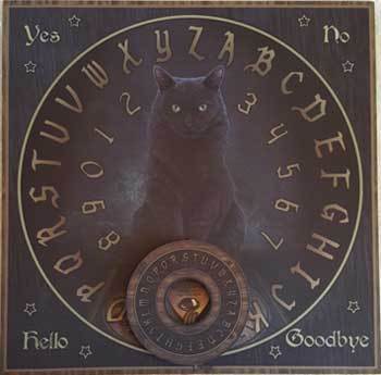 Ouija board mit Katze